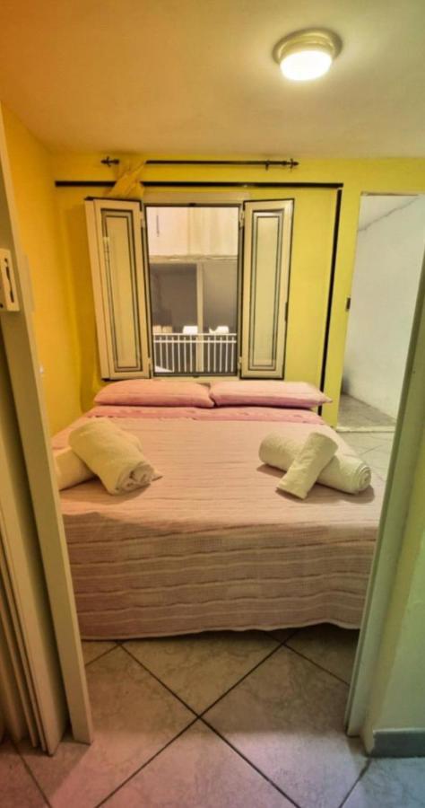 Independent Room Near Ortigia Island Syracuse Bagian luar foto