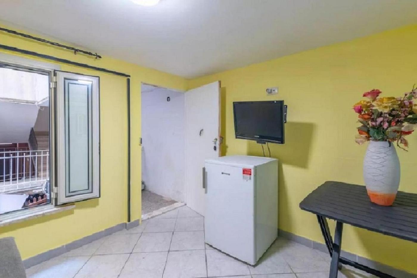 Independent Room Near Ortigia Island Syracuse Bagian luar foto